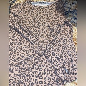 Long sleeve cheetah print